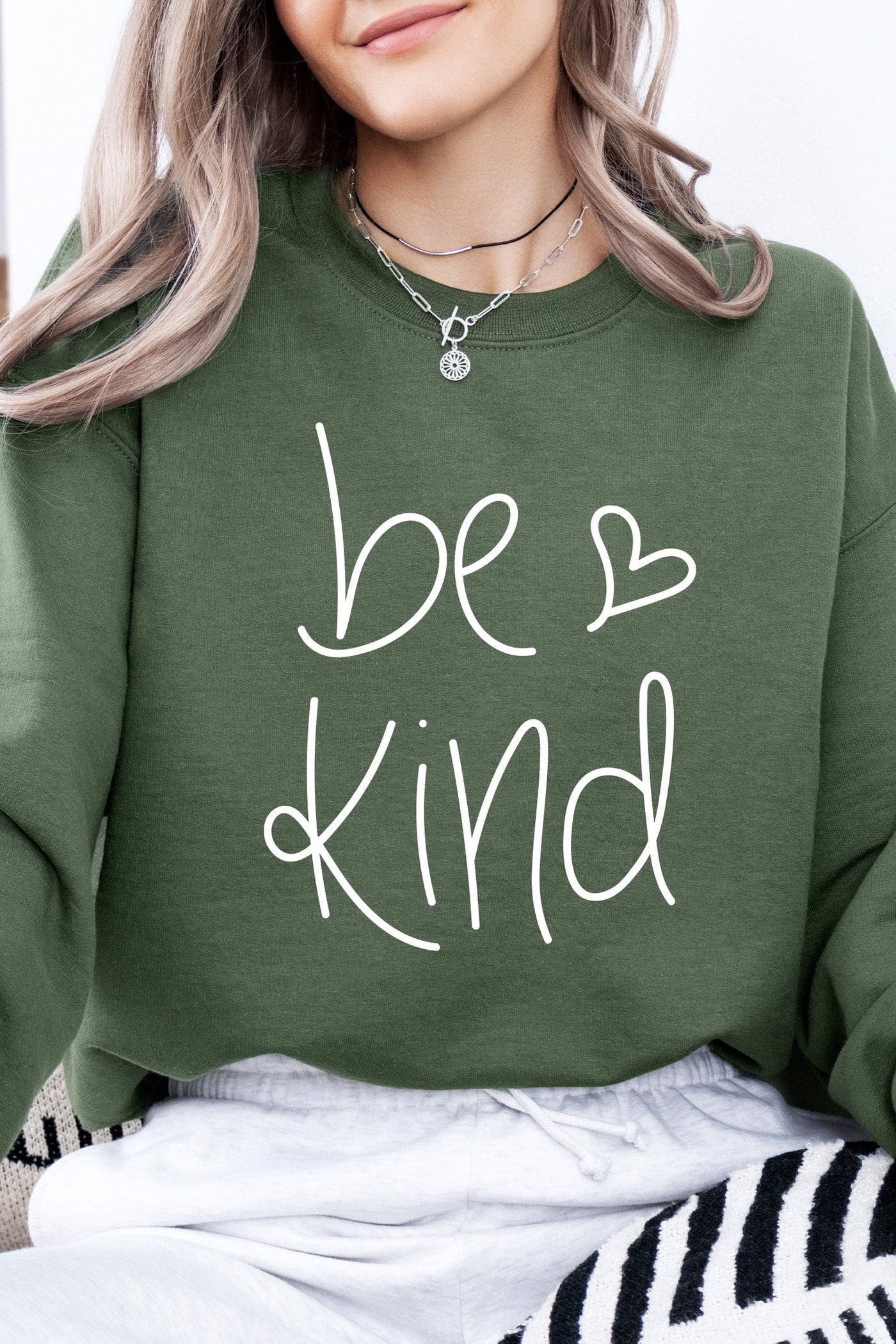 Be Kind Heart Sweatshirt Olive Sweatshirt Selfawear 