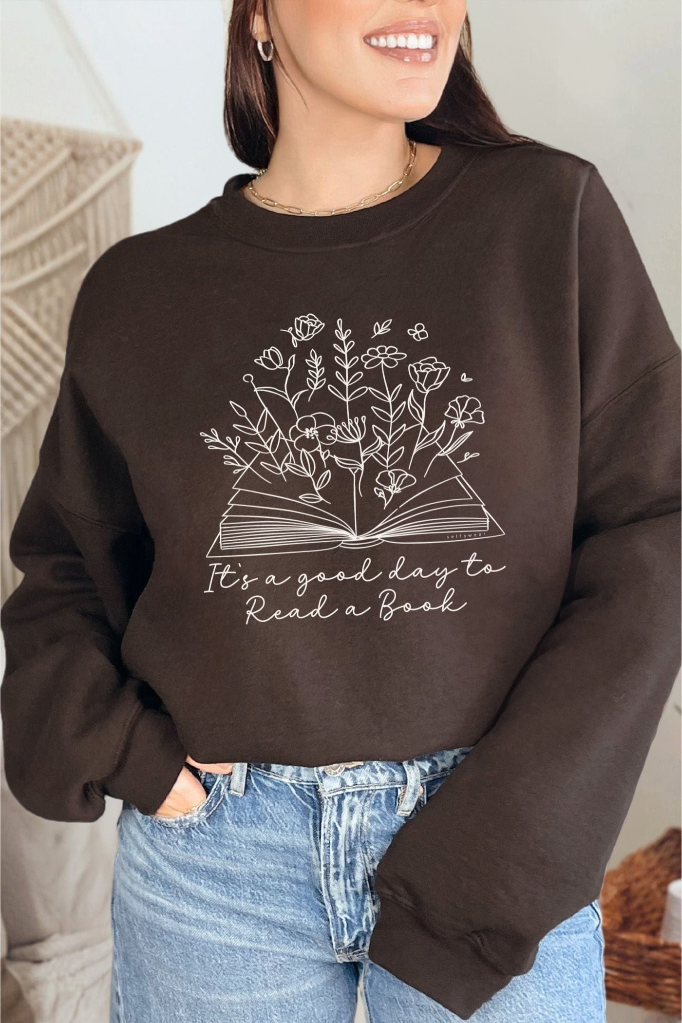 It's a Good Day to Read a Book Sweatshirt Cocoa Sweatshirt Selfawear 