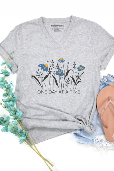 One Day at a Time V-Neck T-Shirt Grey V-Necks Selfawear 