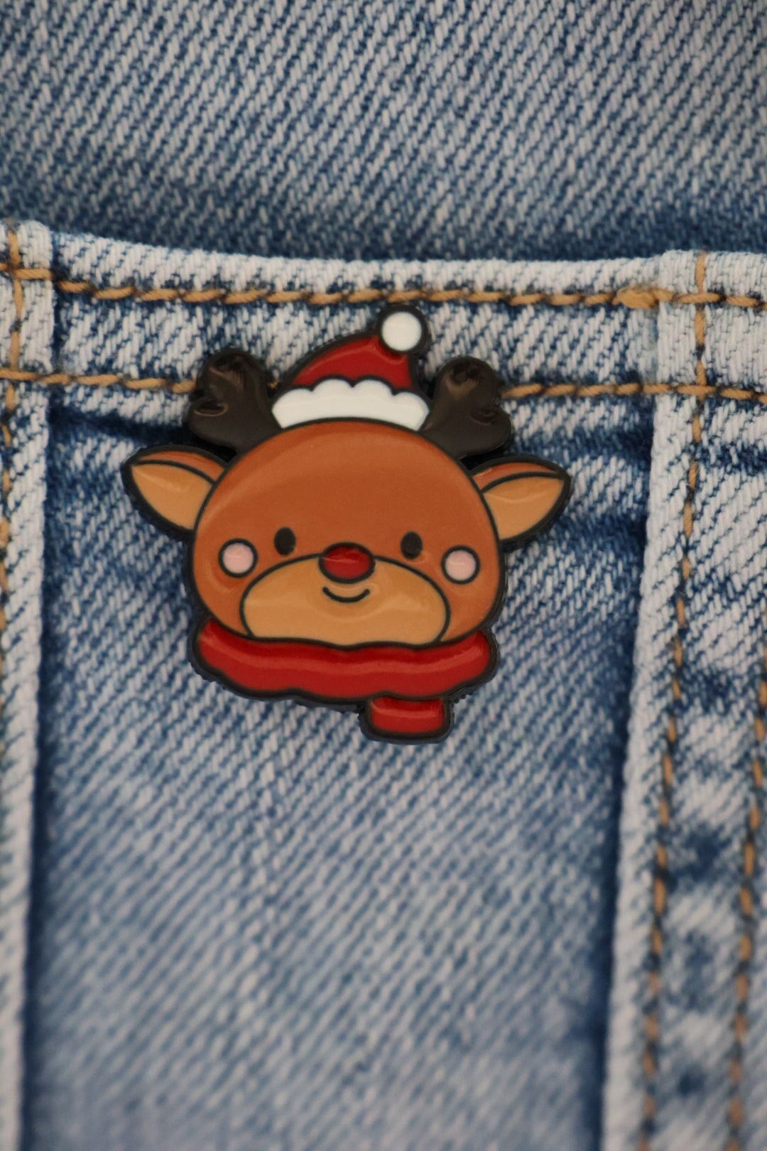 "Reindeer" - Pins Pins Selfawear 