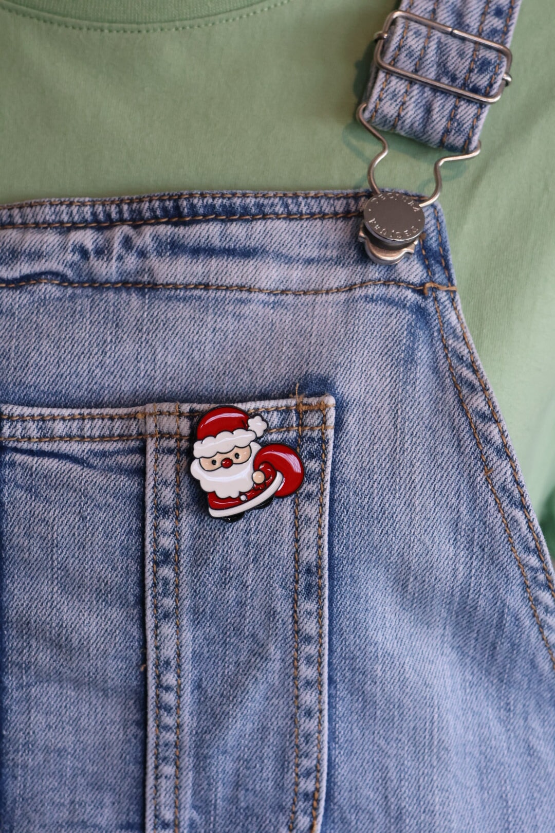 "Santa" - Pins Pins Selfawear 