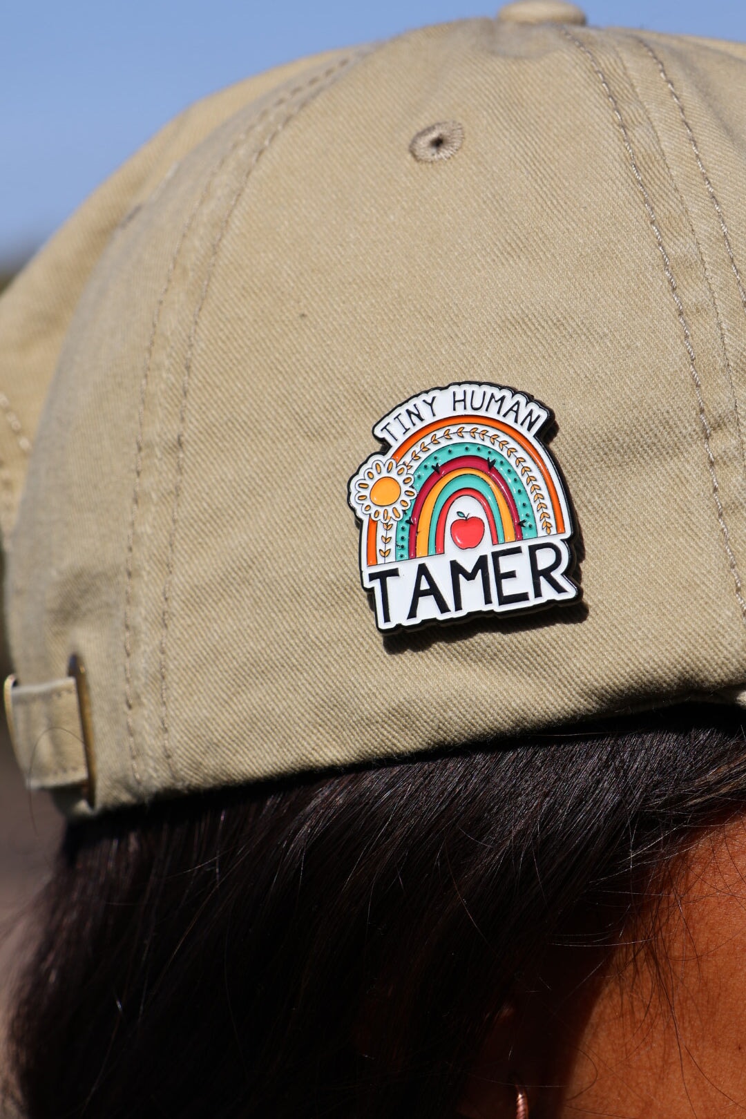 "Tiny Human Tamer" – Pin Pins Selfawear 